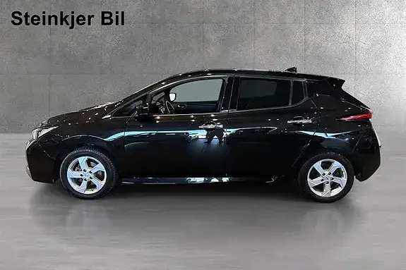 Nissan Leaf 2022 photo 2