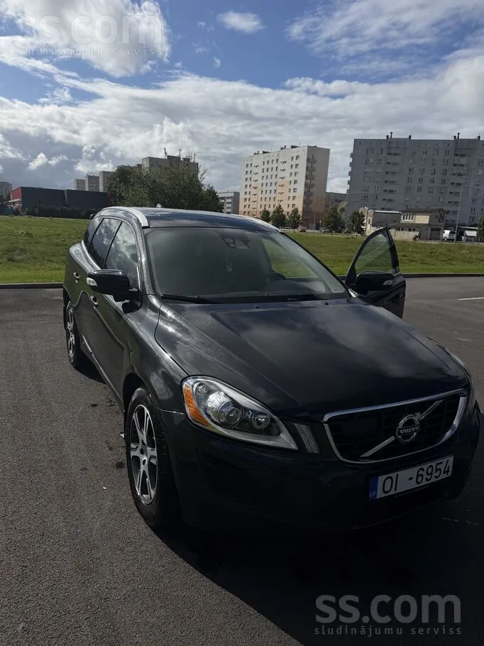 Volvo Xc60 2011 photo 2