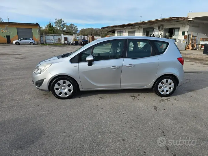Opel Meriva 2011 photo 3