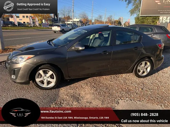 Mazda Mazda3 2010 photo 2