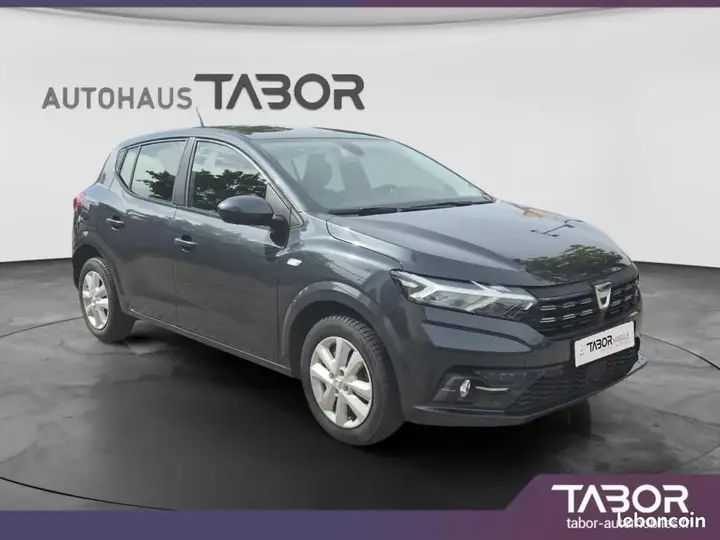 Dacia Sandero 2022 photo 2