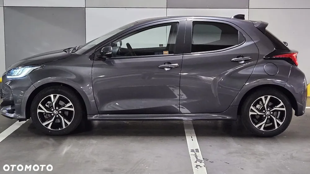 Toyota Yaris 2025 photo 2