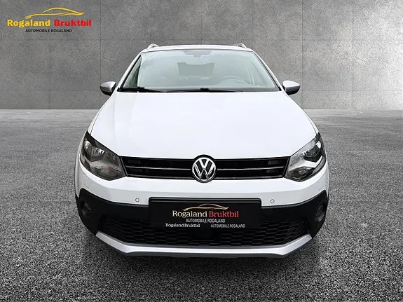 Volkswagen Polo 2015 photo 3