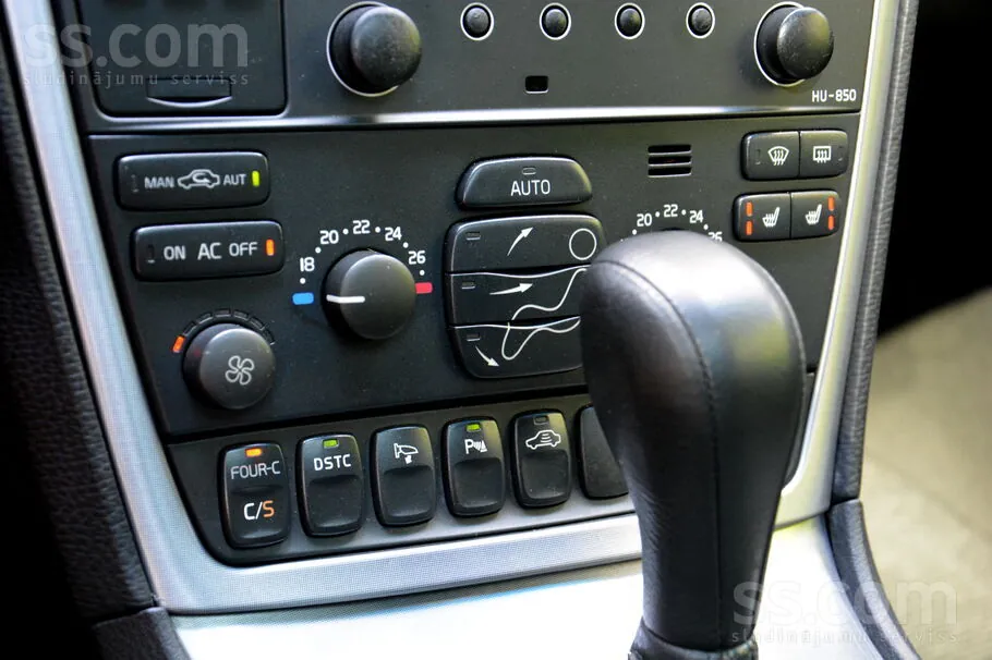 Volvo Xc 70 2006 photo 2
