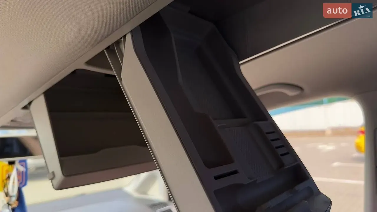 Volkswagen Touran 2013 photo 3