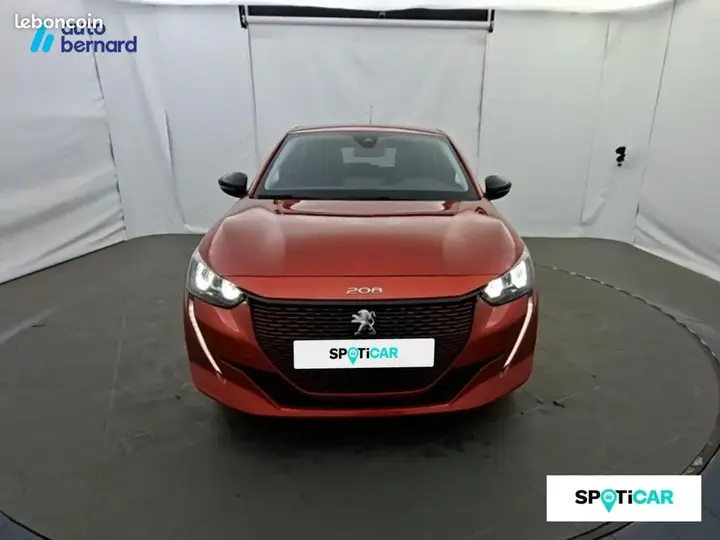 Peugeot 208 2023 photo 2