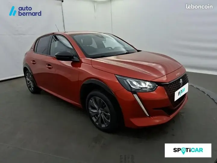 Peugeot 208 2023 photo 3
