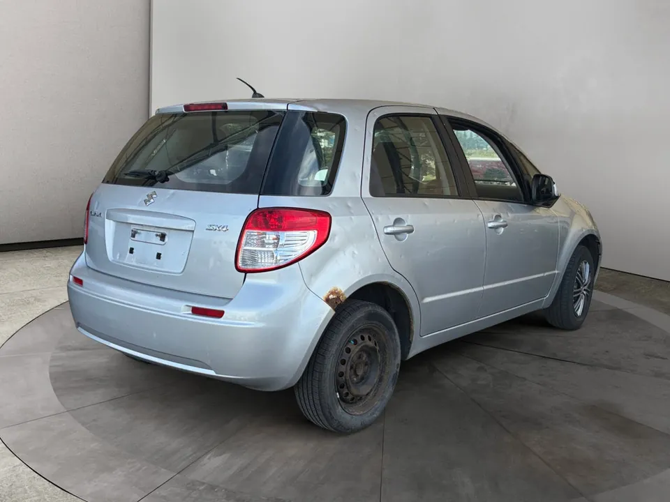 Suzuki Sx4 2011 photo 5