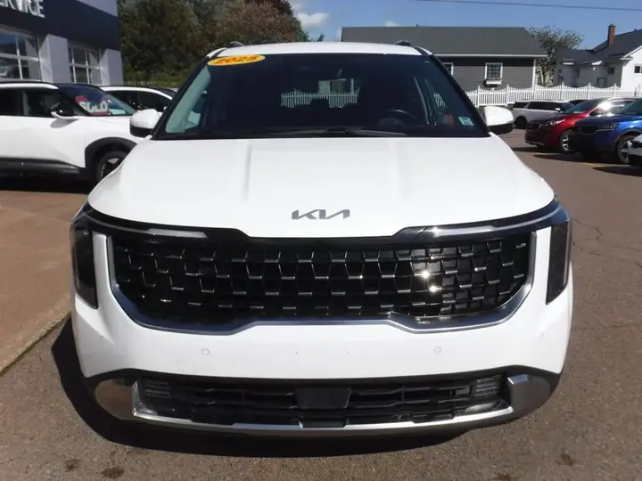 Kia Carnival 2025 photo 3