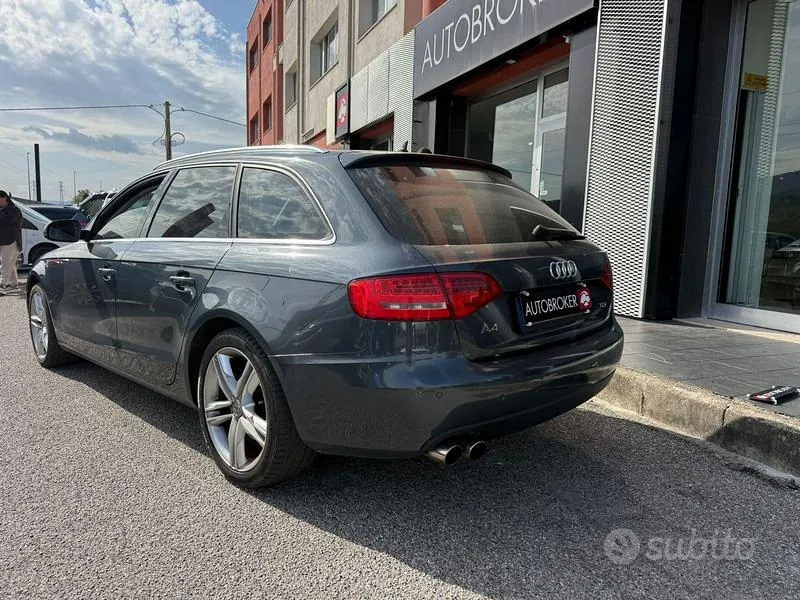 Audi A4 Avant 2010 photo 3