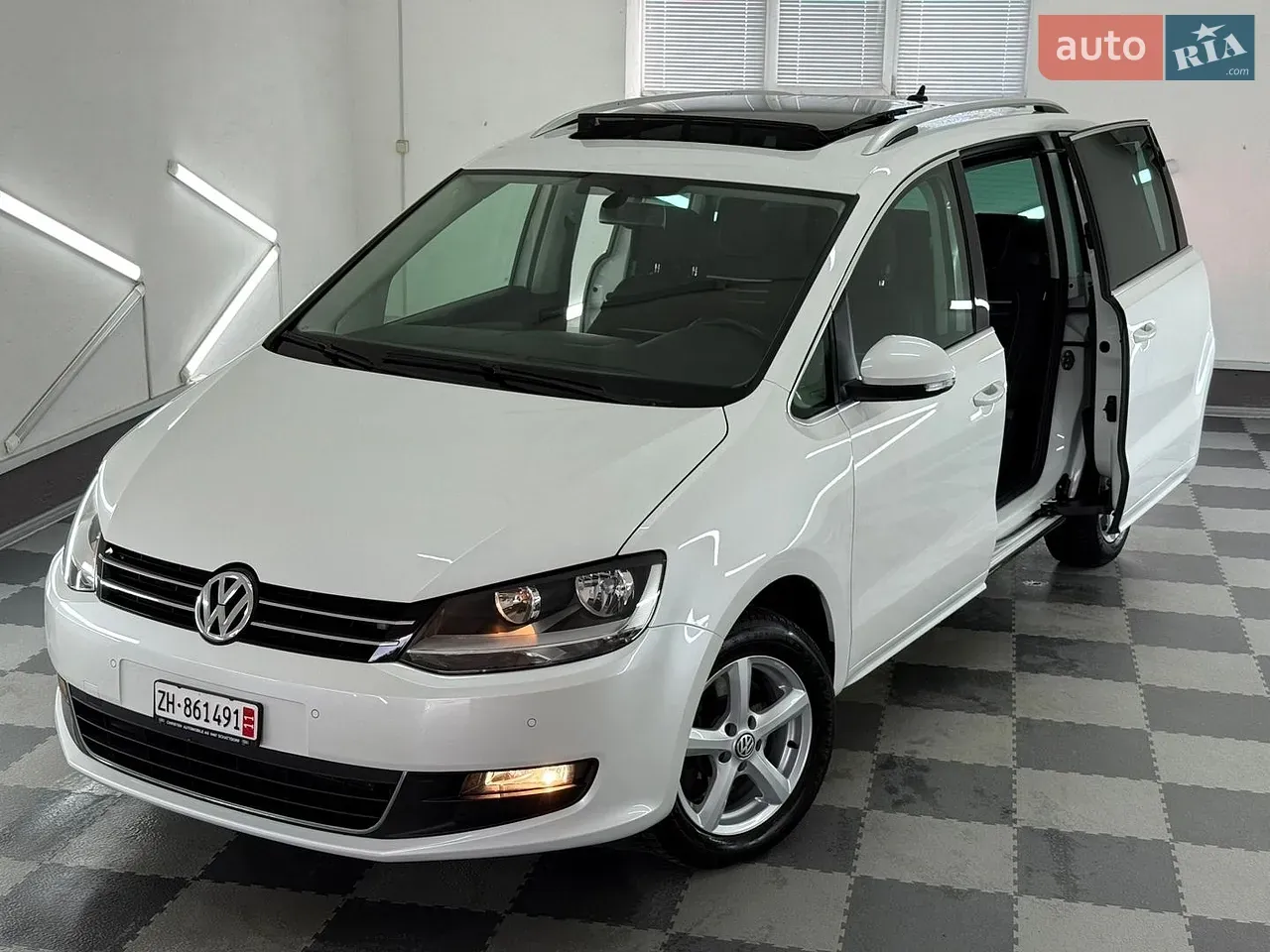 Volkswagen Sharan 2015 photo 4