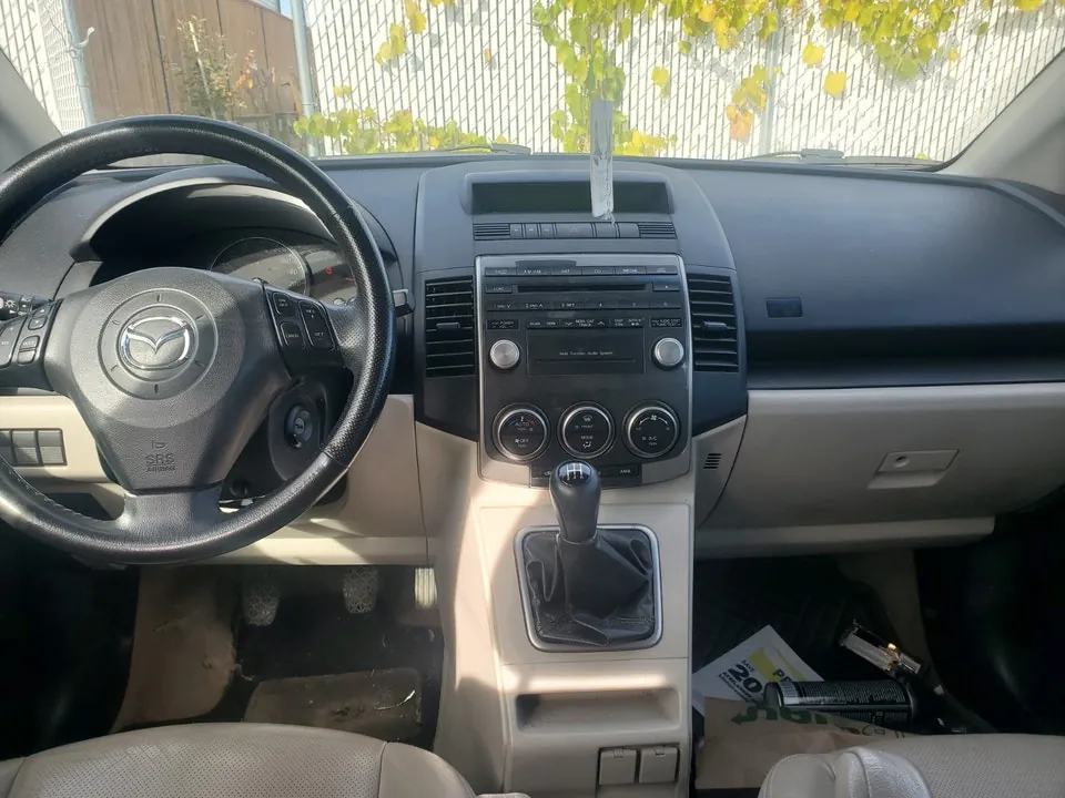 Mazda 5 2009 photo 2