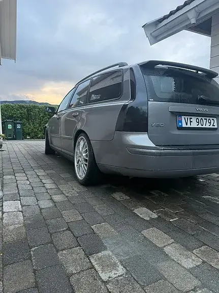 Volvo V50 2004 photo 2