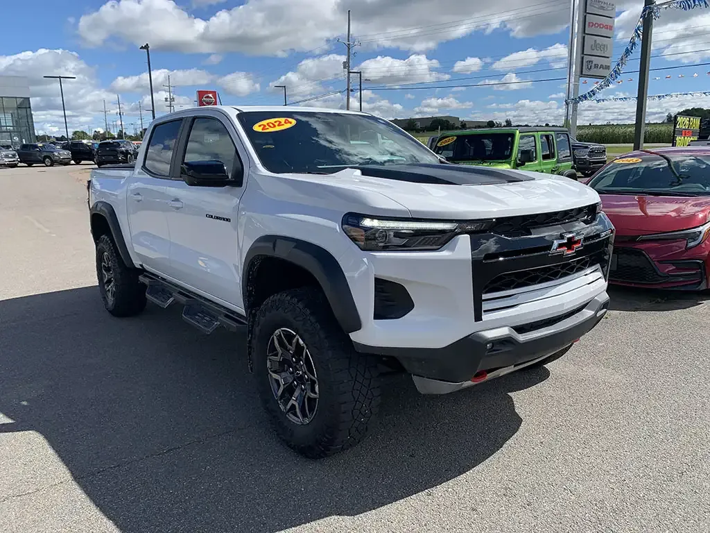 Chevrolet Colorado 2024 photo 3