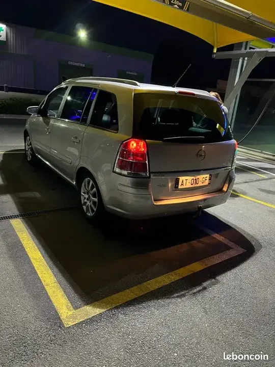 Opel Zafira 2005 photo 3