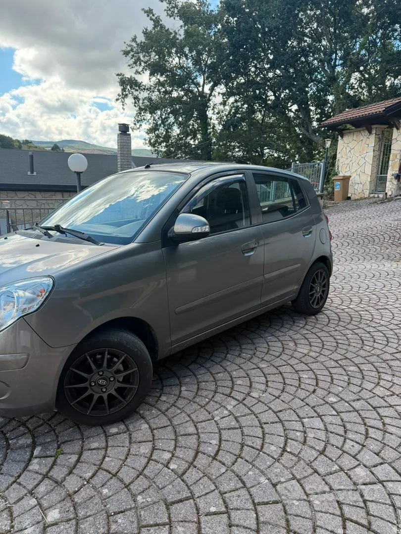 Kia Picanto 2009 photo 2