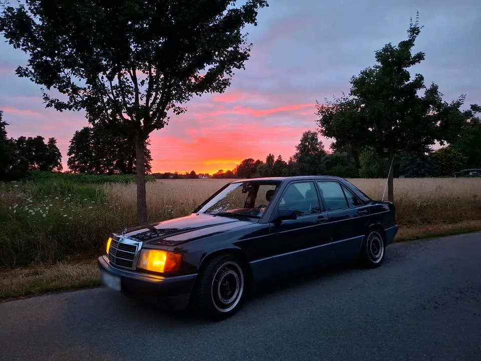Mercedes-Benz W201