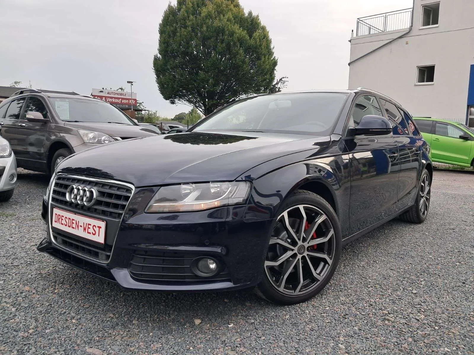 Audi A4 Avant 2009 photo 2