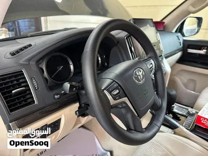 Toyota Land Cruiser 2020 photo 3