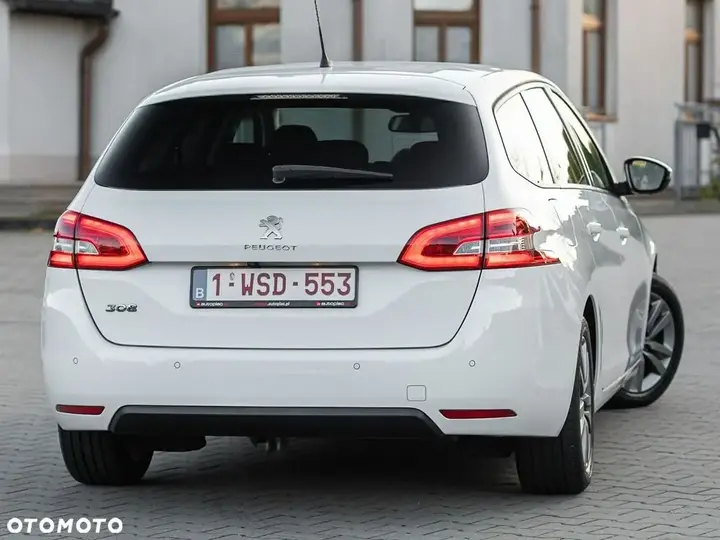 Peugeot 308 2020 photo 3