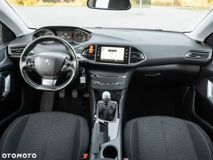 Peugeot 308 2020 photo 5