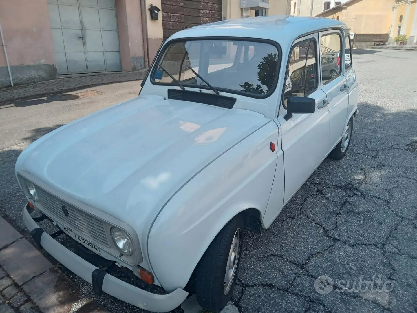 Renault R4
