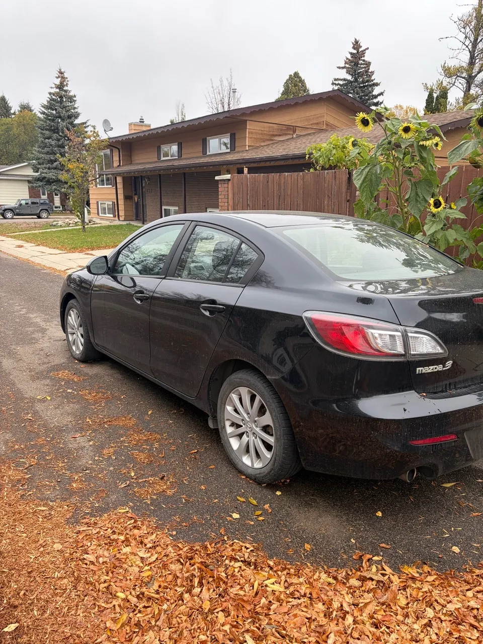 Mazda 3 2012 photo 2