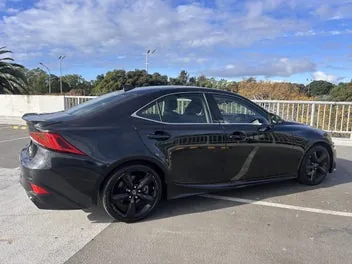 Lexus Is 200T 2017 photo 4