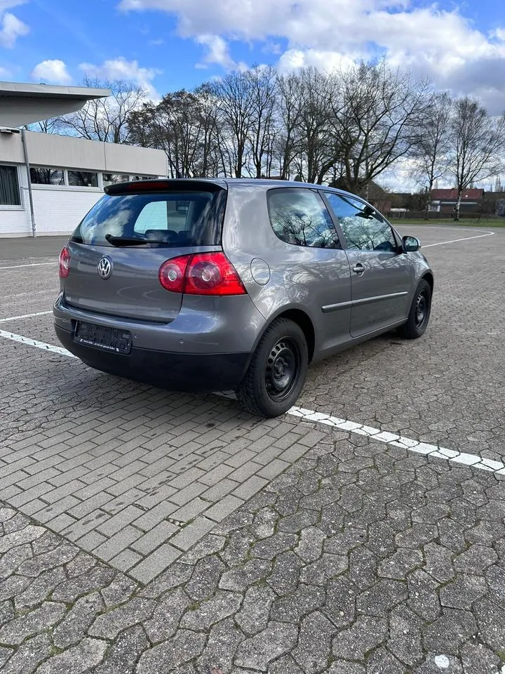 Volkswagen Golf V