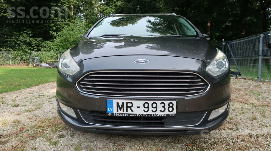 Ford Galaxy 2016 photo 2