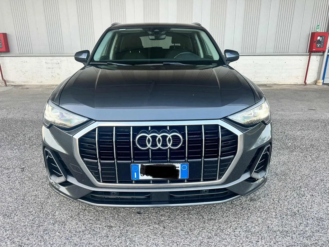 Audi Q3 2021 photo 2