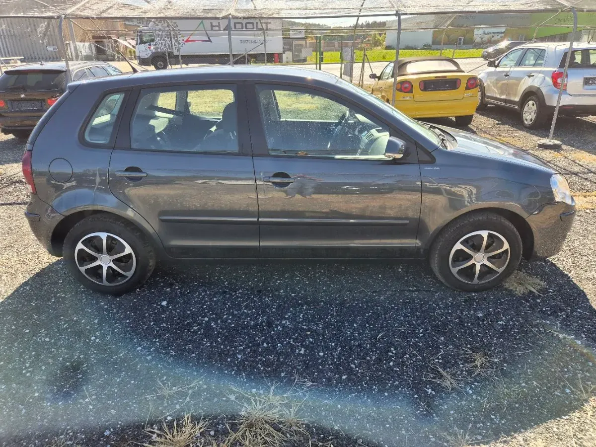 Volkswagen Polo 2008 photo 2