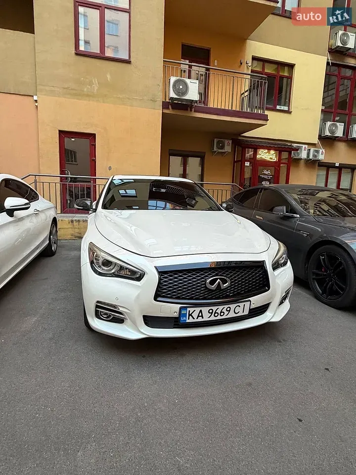 Infiniti Q50 2016 photo 2