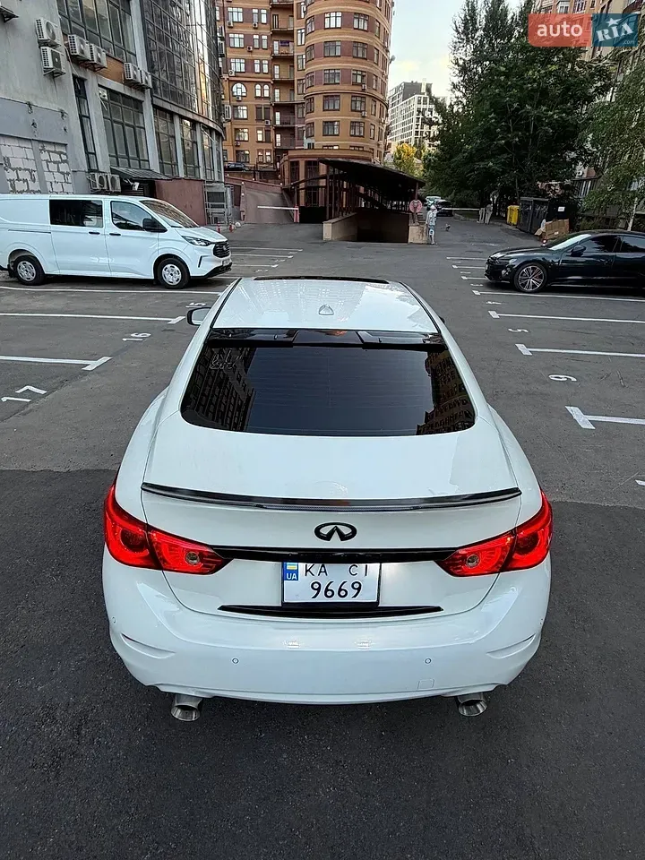 Infiniti Q50