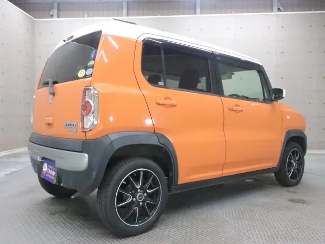 Suzuki Hustler 2015 photo 2