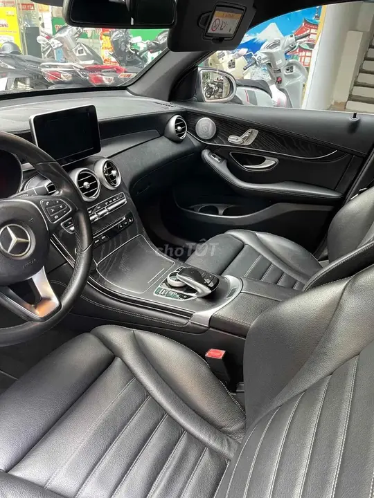 Mercedes-Benz Glc300 2017 photo 4