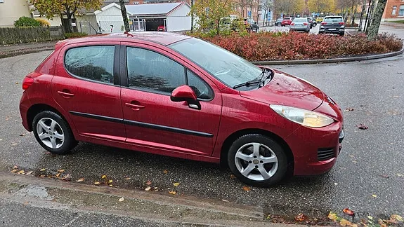 Peugeot 207 2010 photo 3