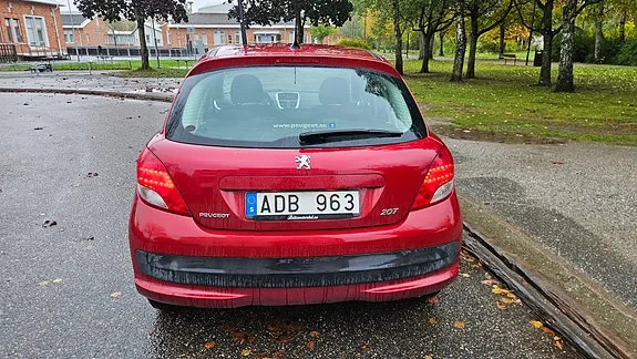 Peugeot 207 2010 photo 5