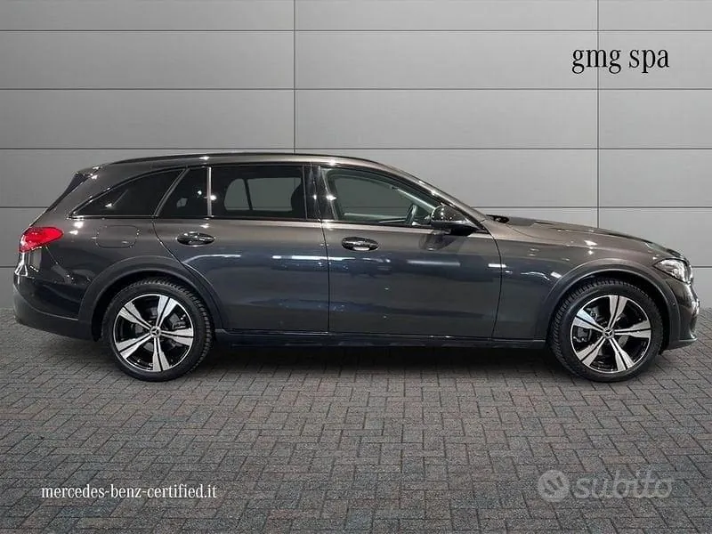 Mercedes-Benz Class C 2024 photo 5