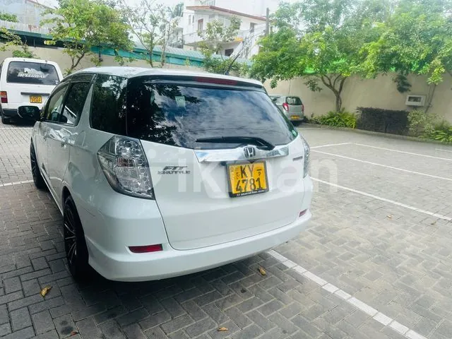 Honda Fit Shuttle 2012 photo 4