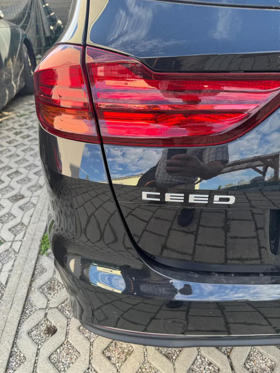 Kia Ceed 2025 photo 3