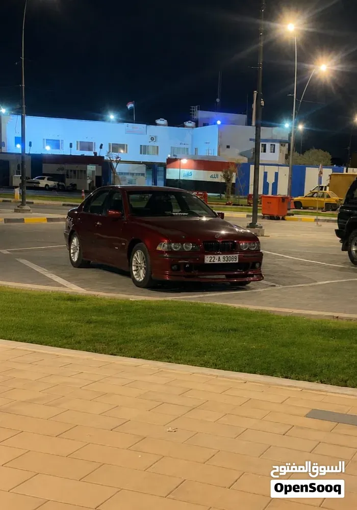 BMW 528
