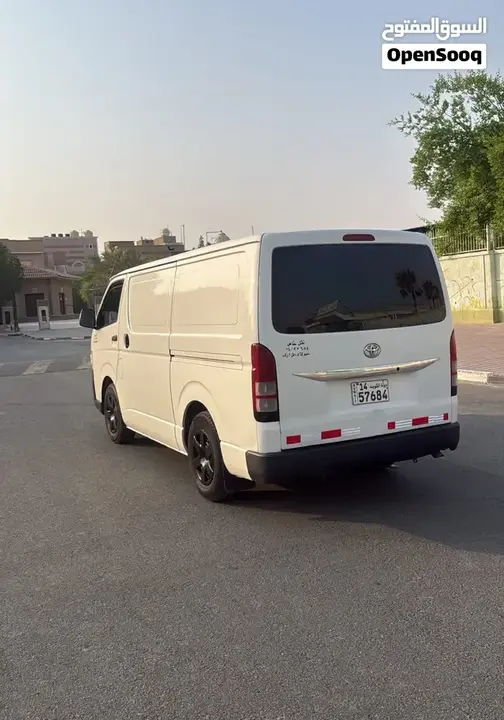 Toyota Hiace 2014 photo 4