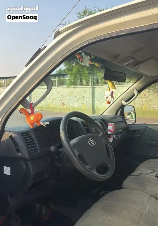 Toyota Hiace 2014 photo 3
