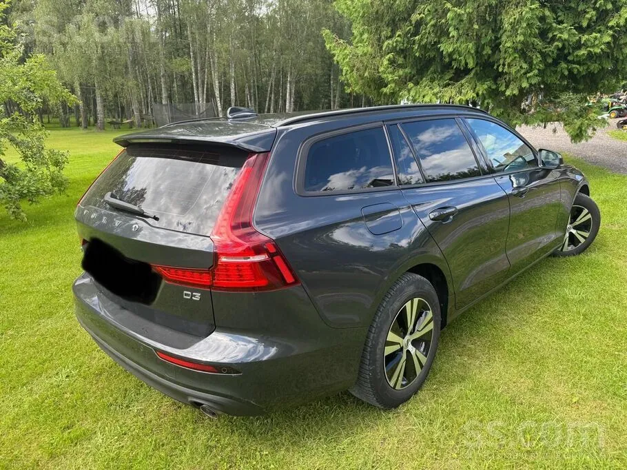Volvo V60 2020 photo 2
