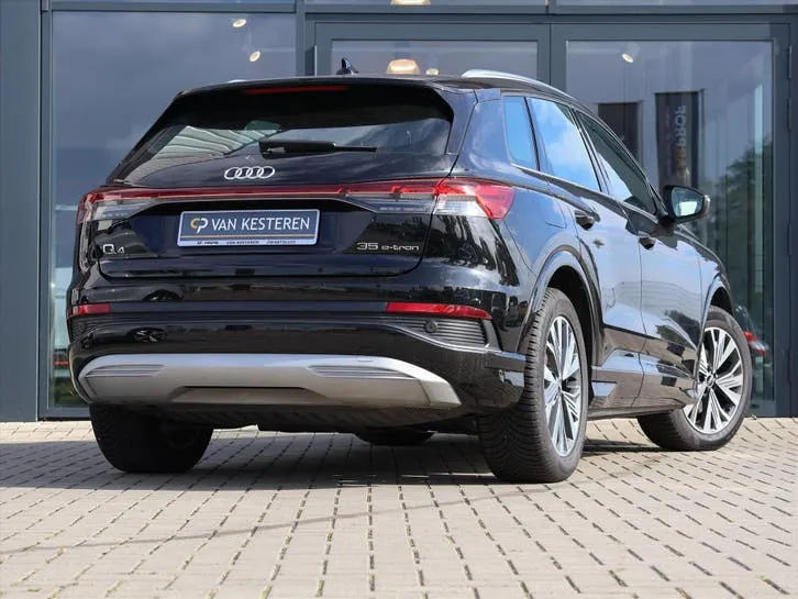 Audi Q4 E-Tron 2022 photo 2