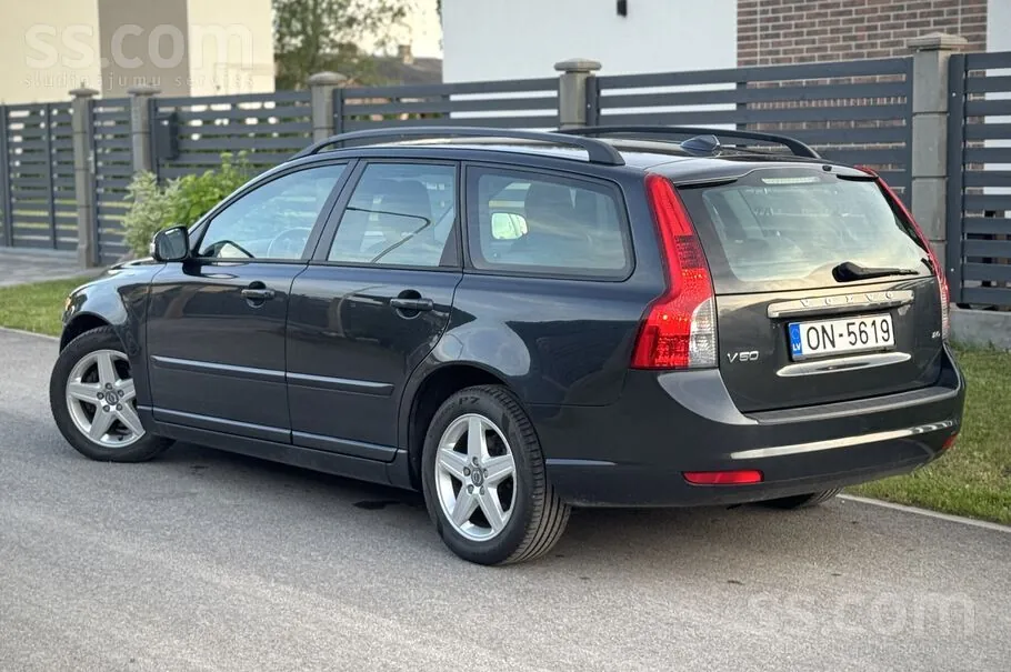 Volvo V50 2009 photo 3