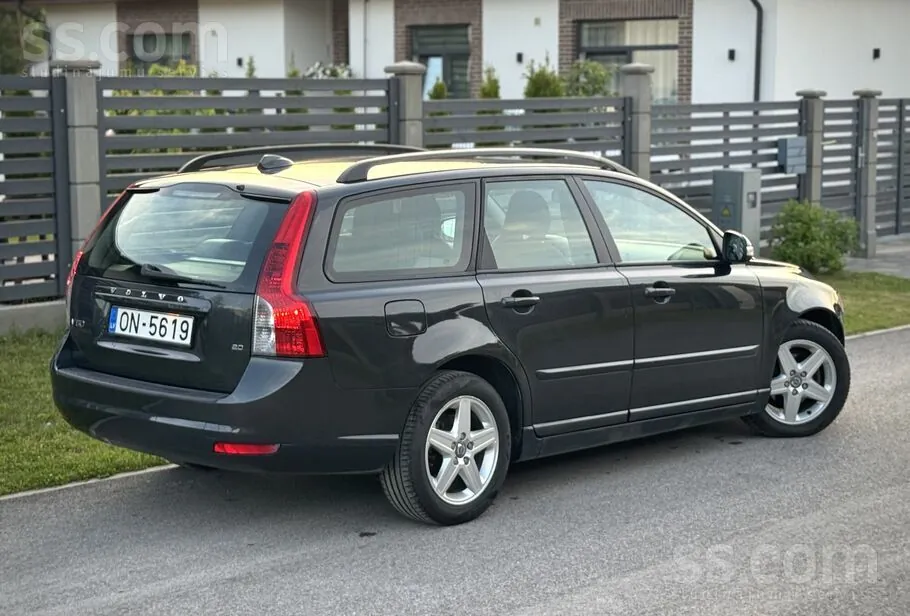 Volvo V50 2009 photo 5