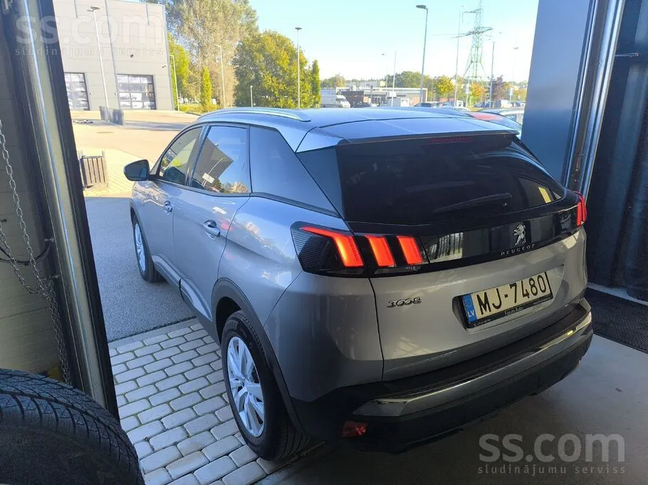 Peugeot 3008 2020 photo 2