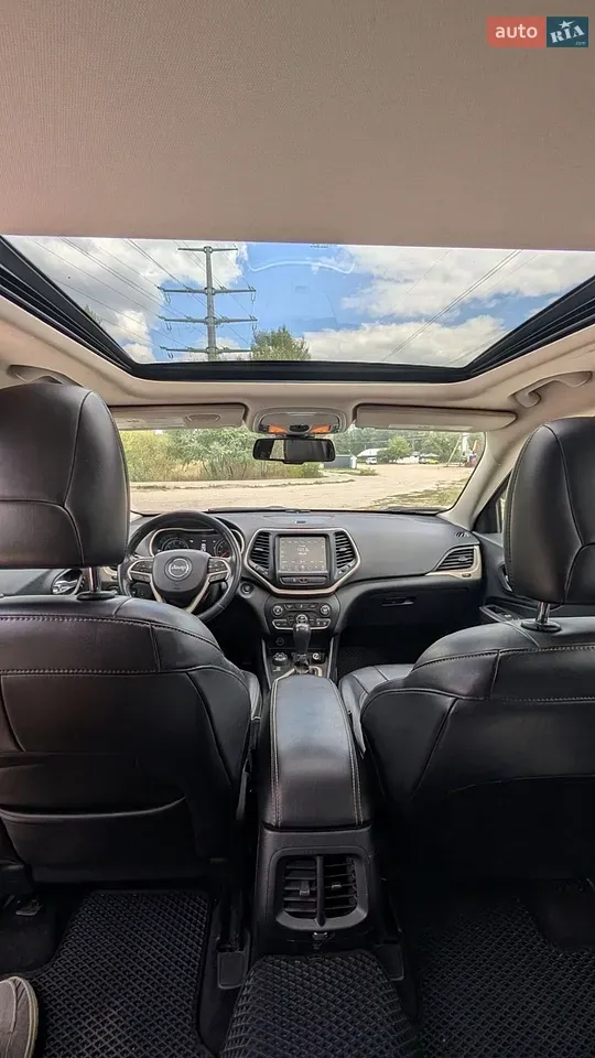 Jeep Cherokee 2014 photo 4